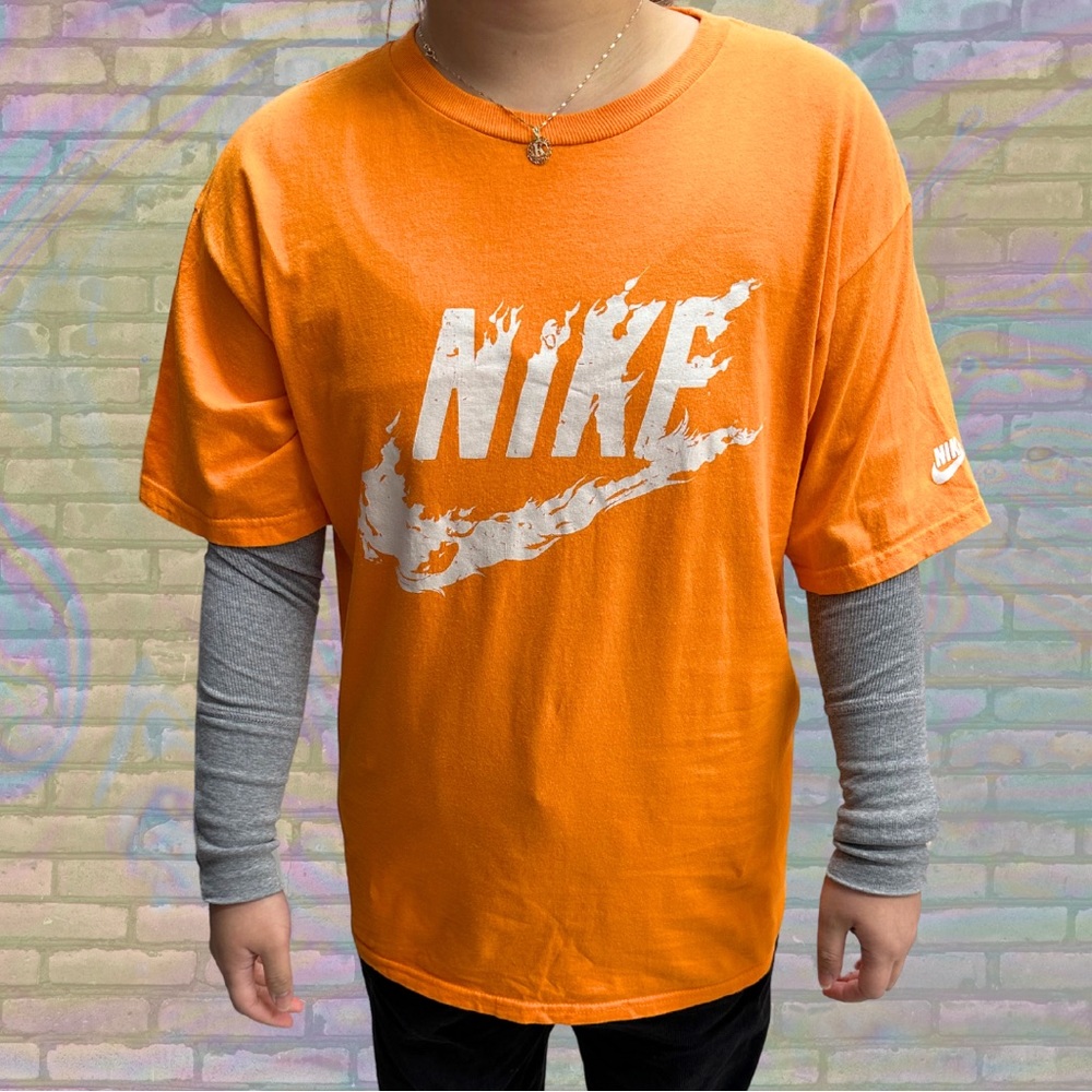 Retro Nike Flames Classic Logo T-shirt